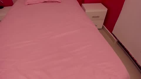 Angel  online show from February 2025 10:04:02 AM