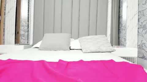 Angel  online show from September 2025 11:01:01 AM