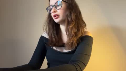 Snapshot of angelwhisper56 chatting on October 2025 01:09:01 PM Lisa online show from October 2025 01:09:01 PM