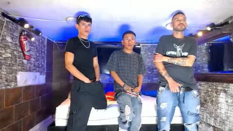 anghelytos online show from October 2025 09:39:02 PM