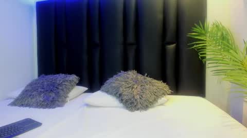 angi_lozano online show from November 2025 11:27:01 AM