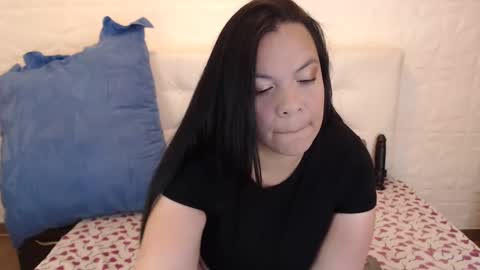 Angie online show from December 2024 06:15:02 PM