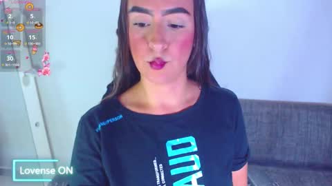 Snapshot of angie_dreamgirl chatting on January 2026 10:25:01 PM IG angie dreamgirl01 online show from January 2026 10:25:01 PM