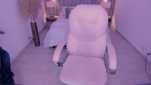 angie_smith_x online show from April 2026 03:15:01 AM