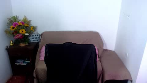 Snapshot of angielee01 chatting on March 2026 02:50:02 AM Angie y Andres online show from March 2026 02:50:02 AM