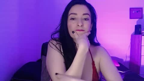 Snapshot of angiesquirt chatting on February 2025 05:38:01 AM VALENTINA online show from February 2025 05:38:01 AM