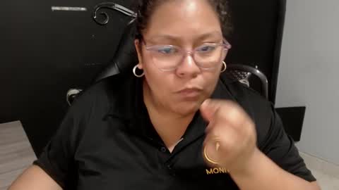 Snapshot of angy_ro12 chatting on February 2025 03:54:01 AM angy online show from February 2025 03:54:01 AM