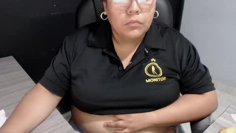 Snapshot of angy_ro12 chatting on September 2025 10:35:02 PM angy online show from September 2025 10:35:02 PM