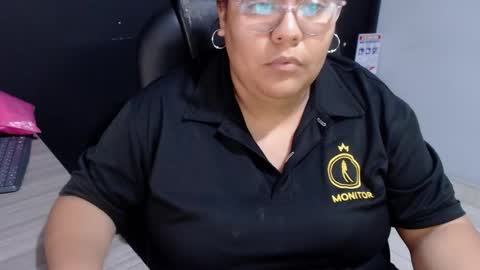 angy online show from December 2025 11:57:02 PM