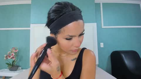 Ania online show from September 2025 09:37:01 PM