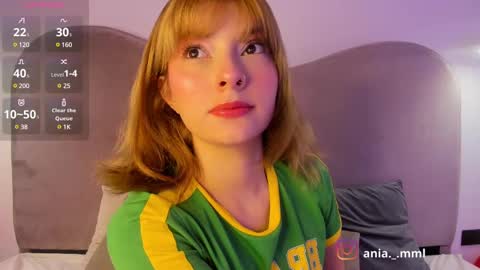 Ania online show from February 2025 08:20:02 PM