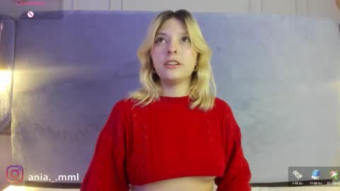 Ania online show from September 2025 08:11:02 PM