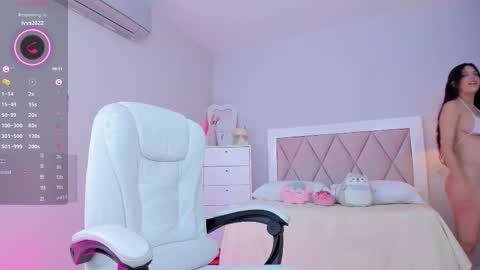 Snapshot of ania_sweet chatting on September 2025 12:48:02 AM Ania online show from September 2025 12:48:02 AM