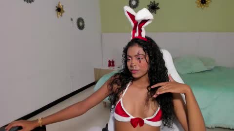 Any online show from November 2025 02:13:01 AM