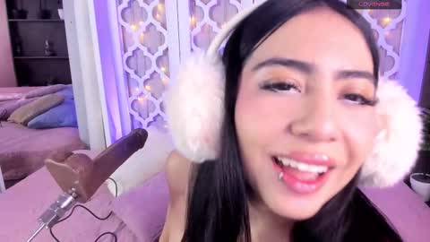 aniie_west online show from February 2025 12:17:02 PM