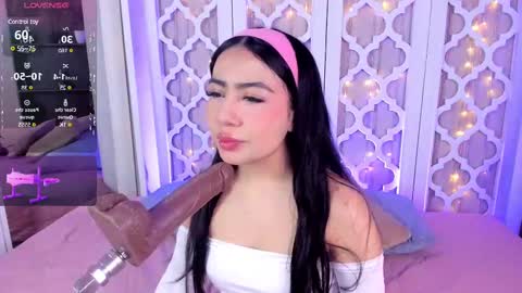 aniie_west online show from February 2025 12:41:02 PM