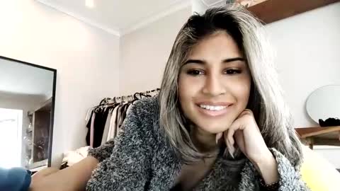 anisha online show from February 2025 10:24:02 AM