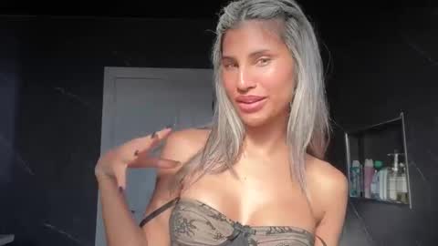 anisha online show from February 2026 12:36:01 PM