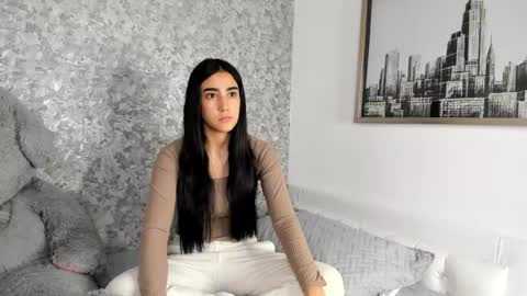 anika_h online show from April 2026 12:05:02 PM