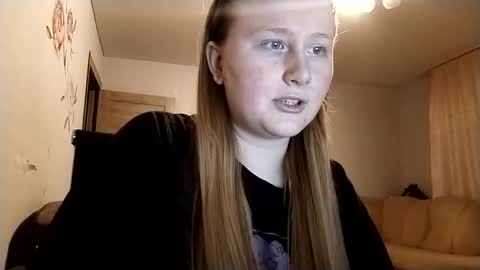 Anika online show from November 2025 05:57:01 PM