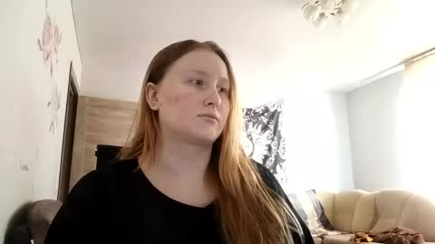 Snapshot of anika_lipps chatting on April 2026 10:40:02 AM Anika online show from April 2026 10:40:02 AM