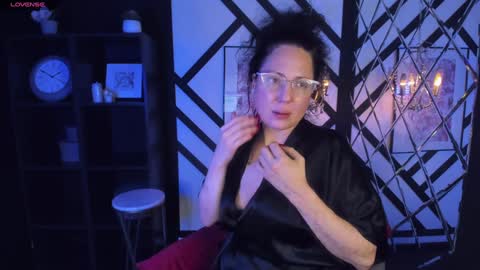 Anita online show from February 2025 01:04:01 AM