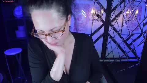 Anita online show from February 2025 12:27:02 AM