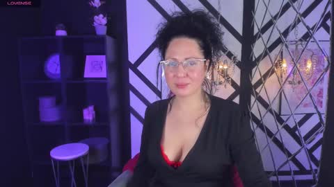 Anita online show from March 2025 01:51:01 PM
