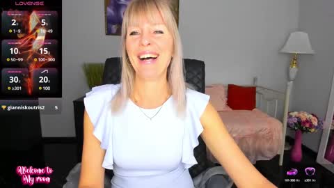 Anita online show from December 2024 07:21:01 AM