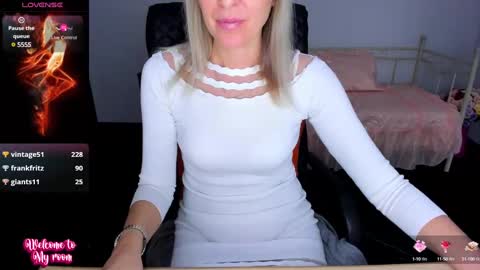 Anita online show from February 2025 10:10:02 AM