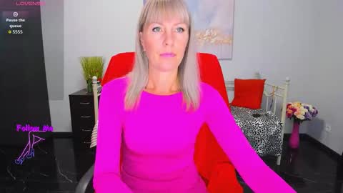 Anita online show from September 2025 06:03:01 AM