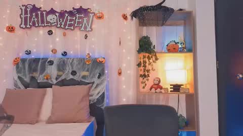 anitaglow online show from October 2025 07:31:02 PM