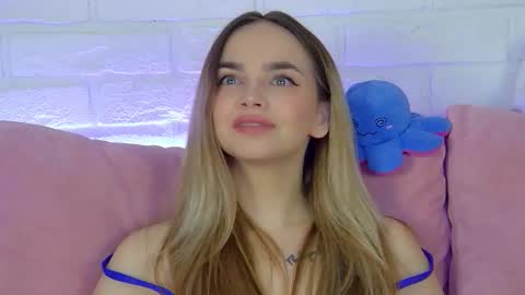 Snapshot of anitaventure chatting on November 2025 04:13:02 AM AnitaVenture online show from November 2025 04:13:02 AM