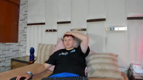 Snapshot of anlleloandangela chatting on February 2026 03:57:01 PM ANGEL AND TEFY online show from February 2026 03:57:01 PM