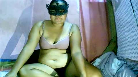 ann_rose2025 online show from December 2025 12:19:02 AM
