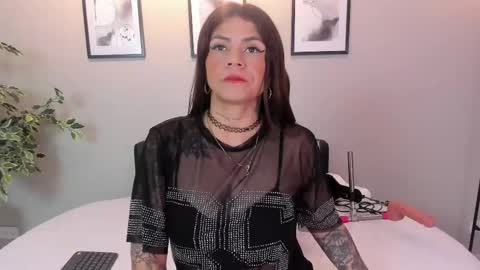 Anna  online show from May 2026 12:47:02 PM