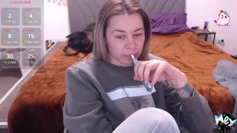 Anadirectgirl online show from April 2026 06:10:01 PM