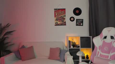 AnnaThe next stream is tomorrow online show from February 2025 03:53:01 AM