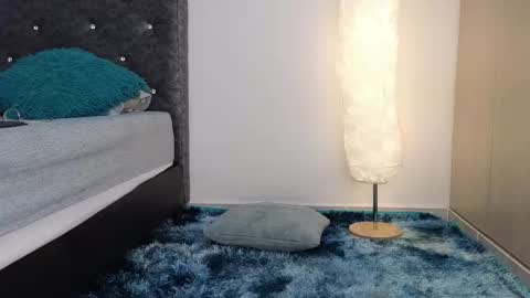 Snapshot of anna_joness chatting on February 2025 06:04:01 PM Anna online show from February 2025 06:04:01 PM