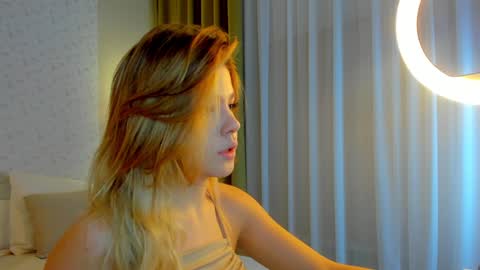 Anna online show from January 2025 01:18:02 AM