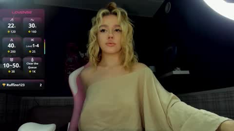 Anna online show from September 2025 01:42:01 AM