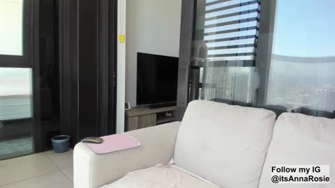 Anna online show from December 2024 02:04:02 AM