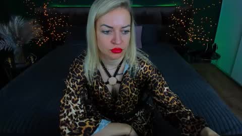 anna_snow9 online show from September 2025 05:40:01 AM