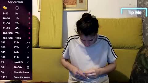 Anna online show from November 2025 04:06:02 AM