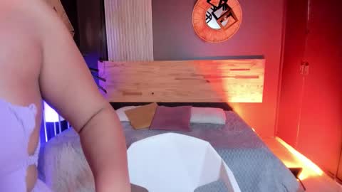 Anna online show from November 2025 03:08:02 AM