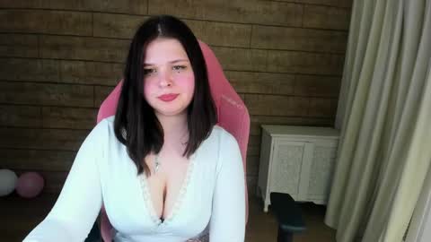 AnnaBanksy online show from April 2026 01:41:02 PM