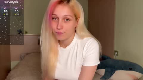 Snapshot of annabel_myr chatting on September 2025 11:10:01 AM Annabel online show from September 2025 11:10:01 AM