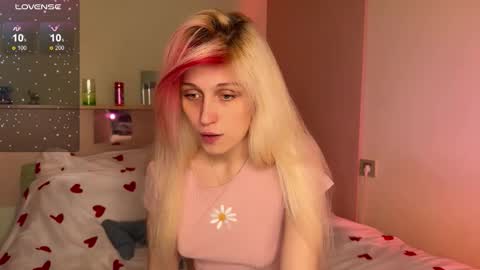 Snapshot of annabel_myr chatting on September 2025 11:01:01 AM Annabel online show from September 2025 11:01:01 AM