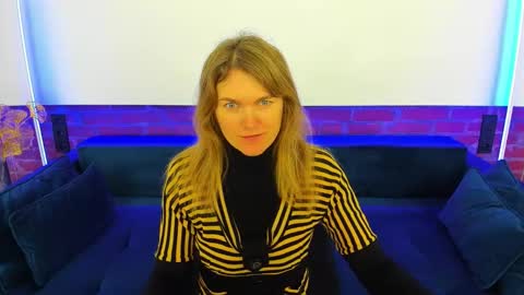 Annabel online show from November 2025 06:44:01 AM