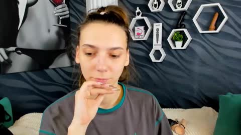 annabishop online show from February 2025 03:13:02 AM